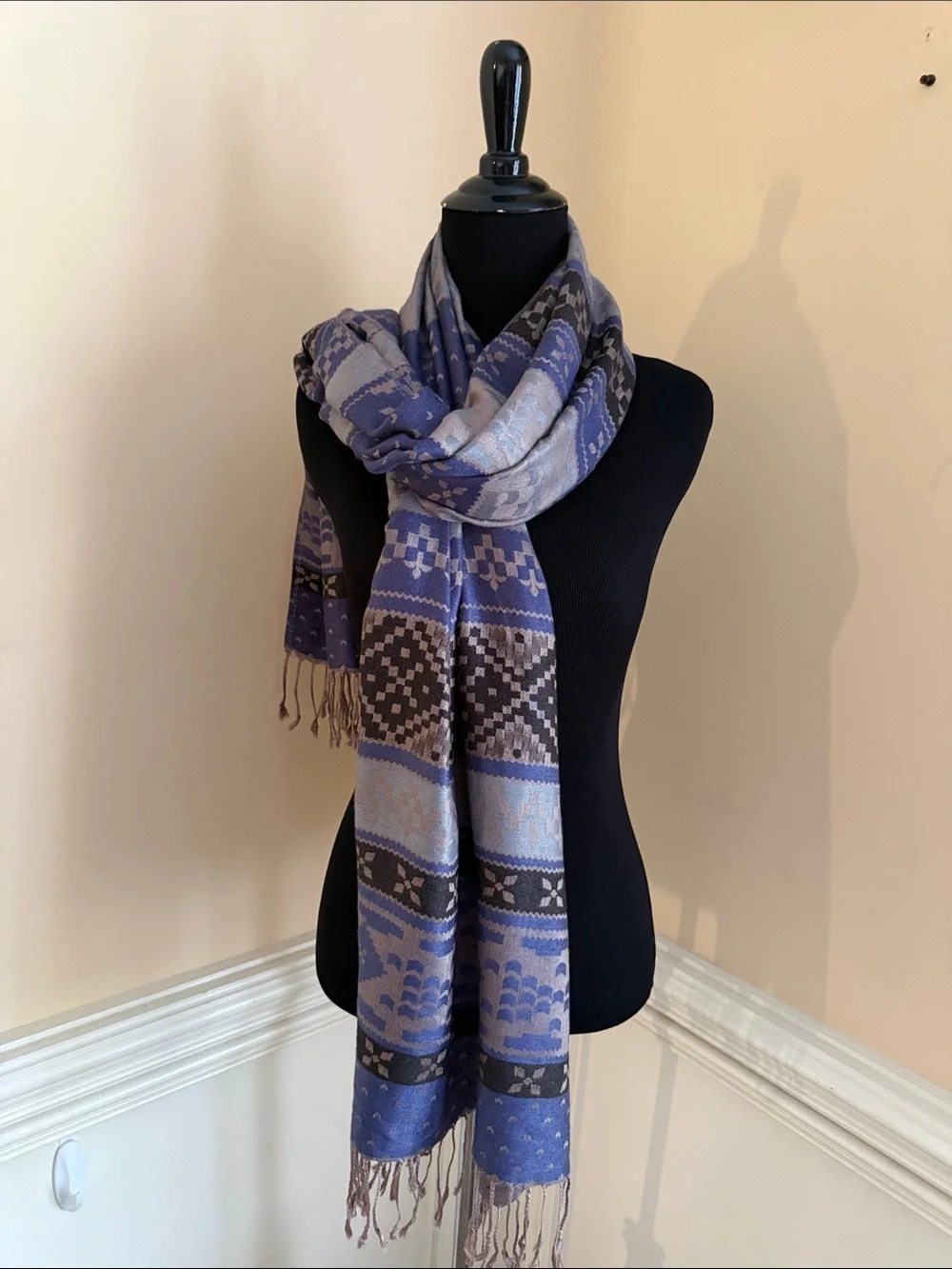 Jacquard‎ Patterned Fringe Shawl in Lavender and Tan Multicolor One Size